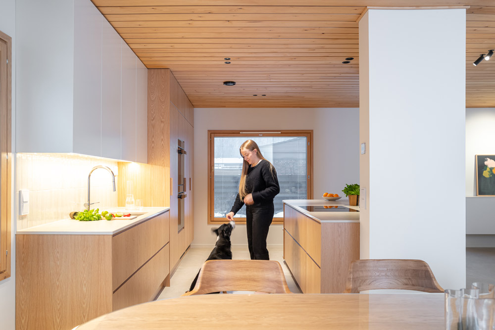 Muru Jauho Aava Aalto valkotammi Louhi Limestone satin-1.jpg
