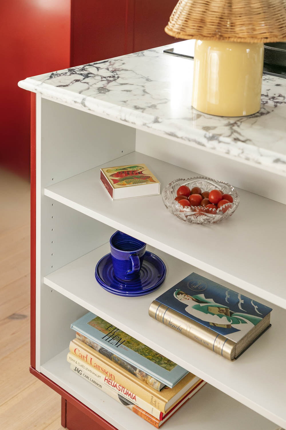 Kantti Darling T1555 Floid harjattu kulta Tulikivi Calcatta Viola-5.jpg