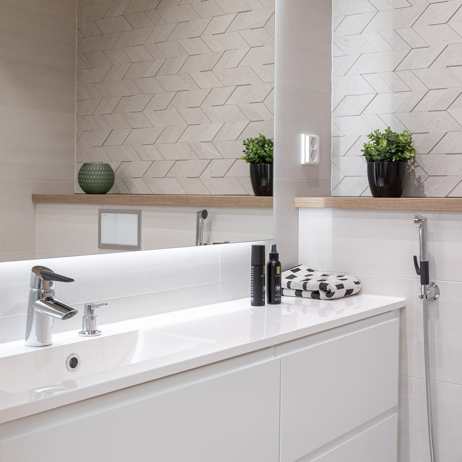 Esan Levykaluste kylpyhuone wc Otsoson erikoismitta Clever.jpg