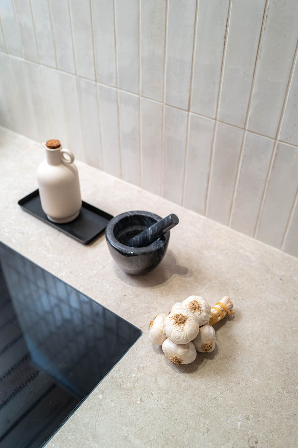 Muru Jauho Aava Aalto valkotammi Louhi Limestone satin-11.jpg