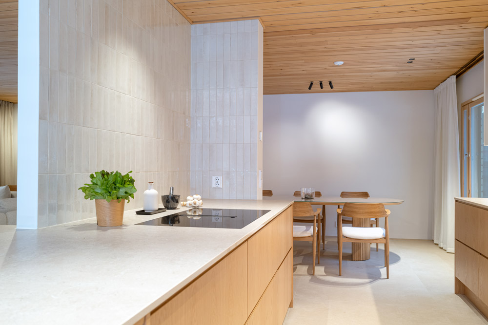 Muru Jauho Aava Aalto valkotammi Louhi Limestone satin-7.jpg